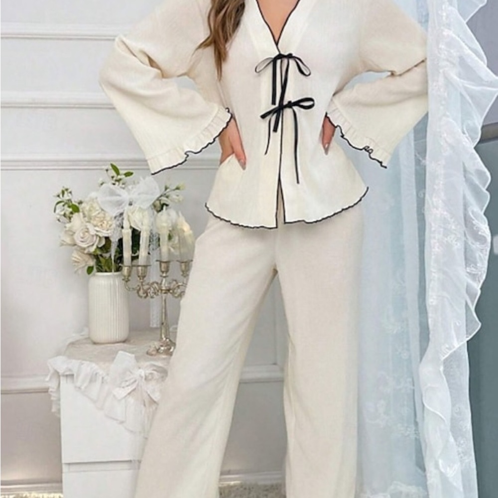 Elegant Cream Lounge Set with Black Trim